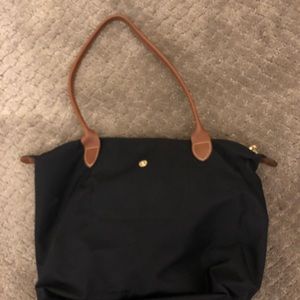Black Longchamp Le Pilage Tote- Great Conditiom